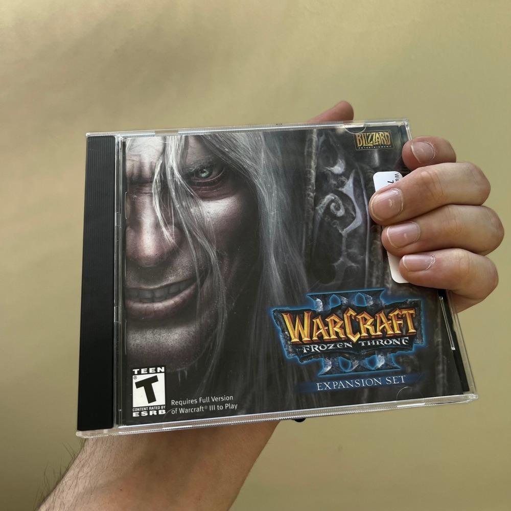 Warcraft III The Frozen Throne Expansion Set PC Mac 2003 Blizzard Entertainment